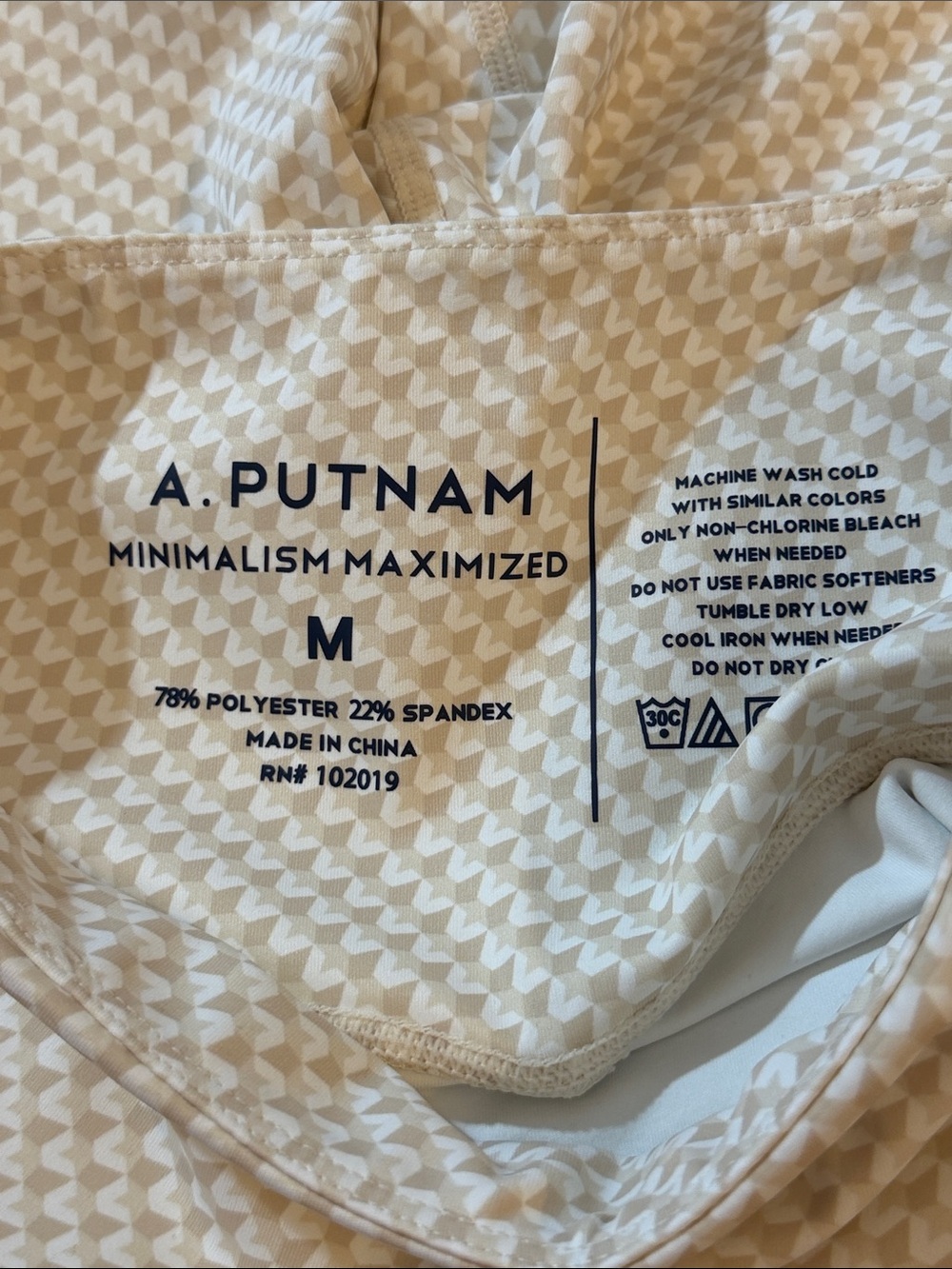 NWT A. Putnam Golf Bike Shorts in Birch Crown size medium - Picture 11 of 14